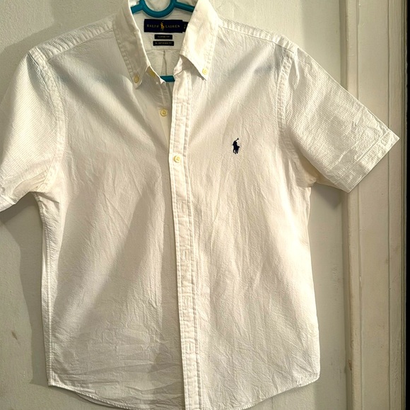 Gently used Ralph Lauren men’s shirt. Classic fit - Picture 2 of 7